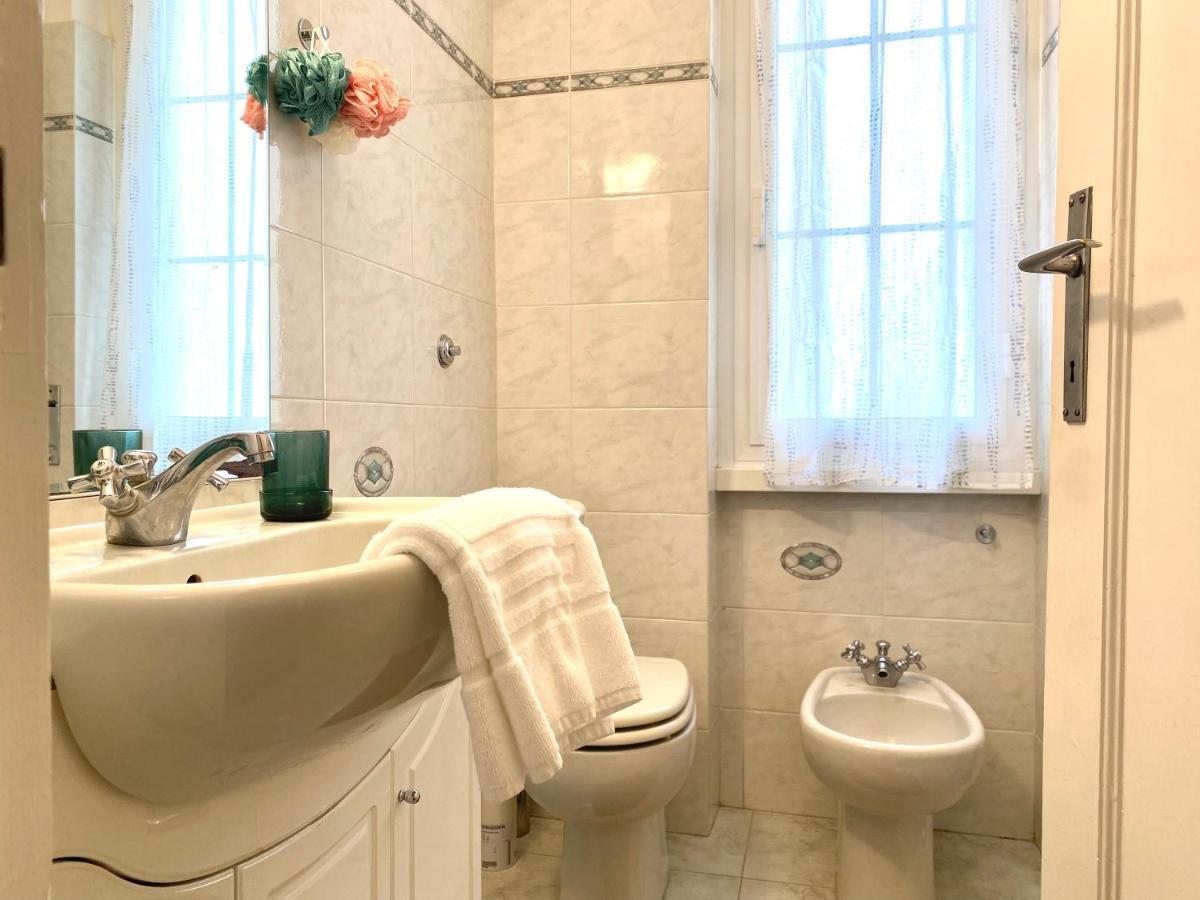 Casaviva- Ampio Appartamento Nei Vicoli Di Genova Extérieur photo