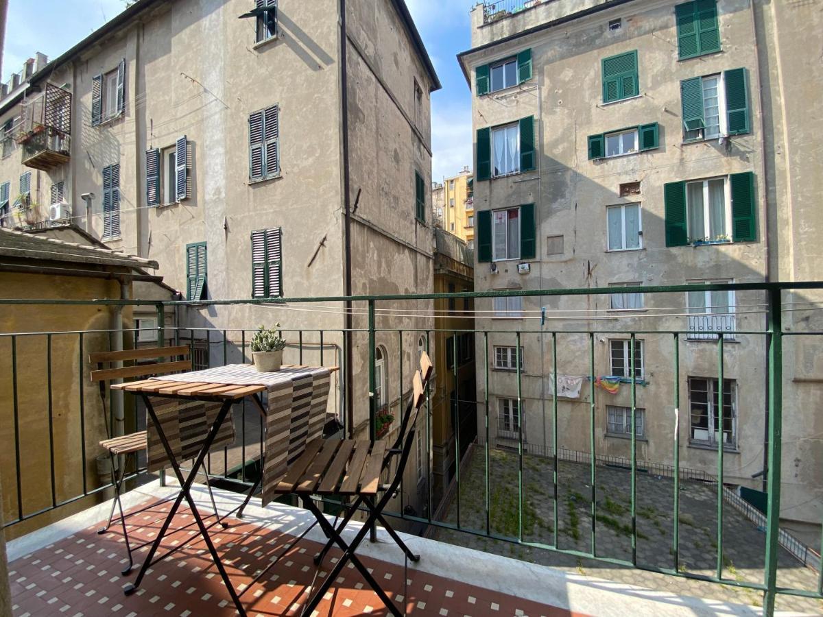 Casaviva- Ampio Appartamento Nei Vicoli Di Genova Extérieur photo